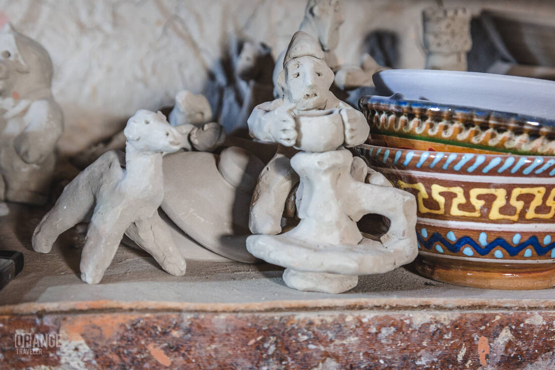 Ceramic pieces at the Narzullaev workshop