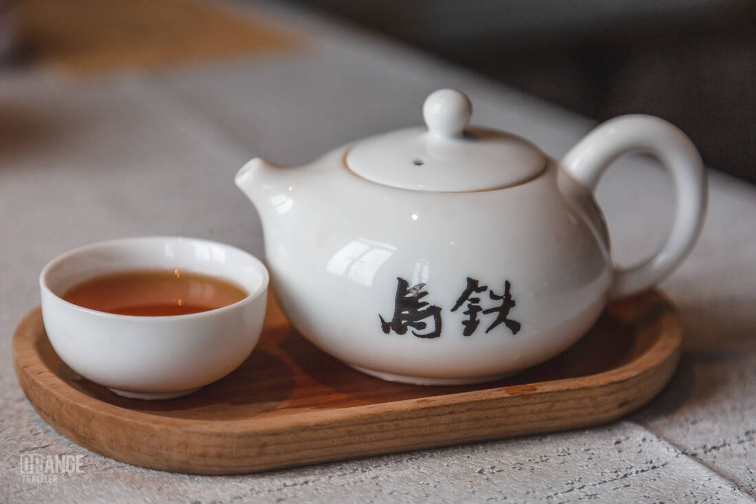 Chinese tea ceremony at the Peace Hotel